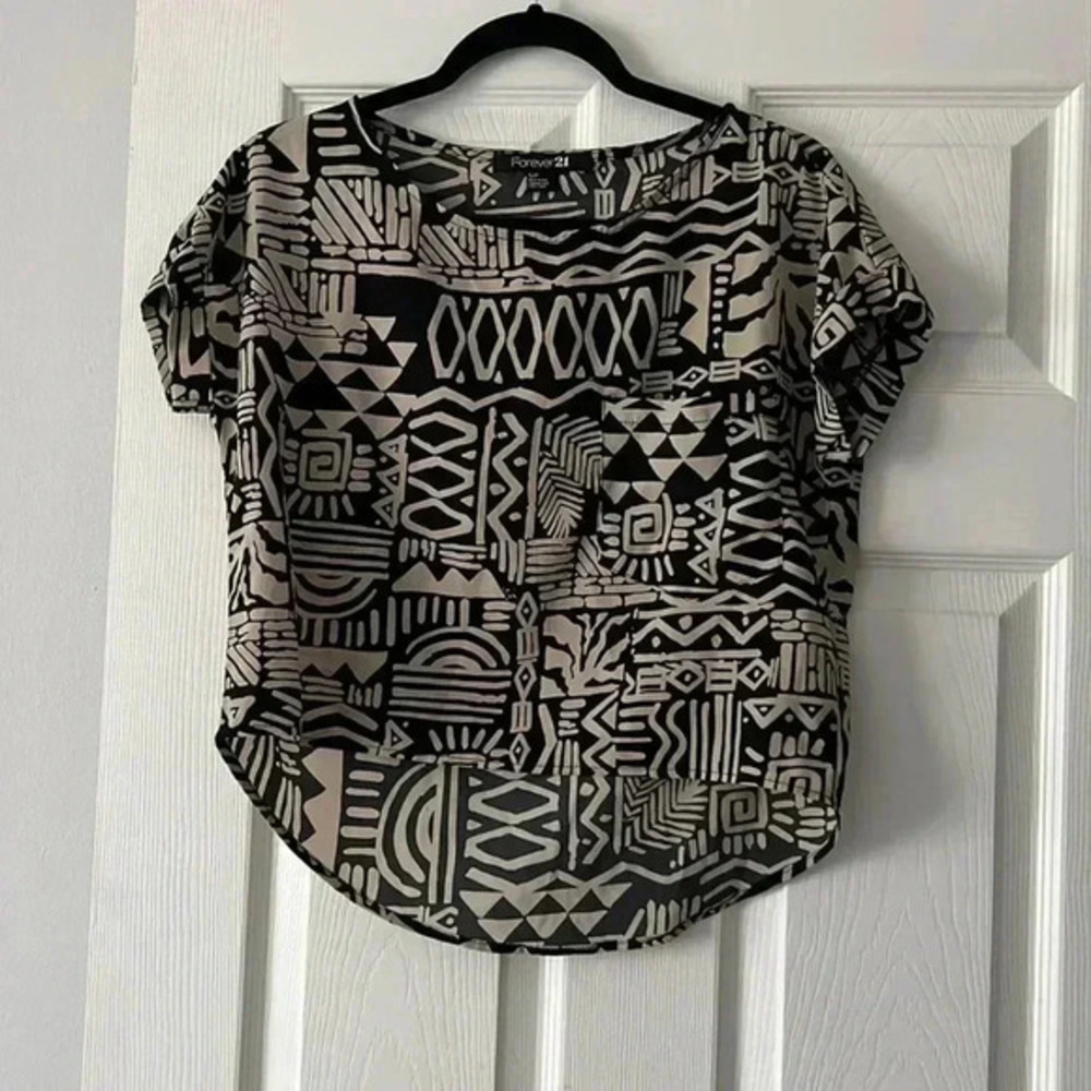 Aztec printed Top - Picture 1 of 3